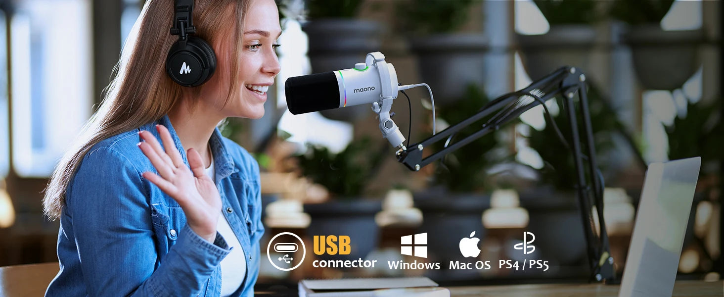 Maono PD200X dynamic USB/XLR microphone on a boom arm for podcasting.